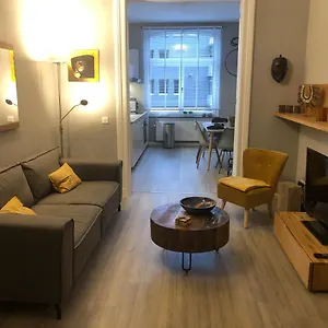 https://claire-et-lige-toute-une-histoire.brusselshotelsbook.com